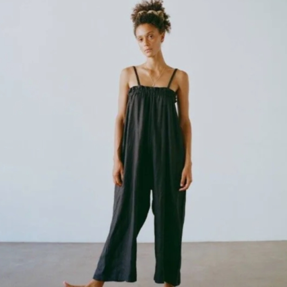 OZMA Black Jumpsuit with Wide-Leg Design and Adjustable Straps
